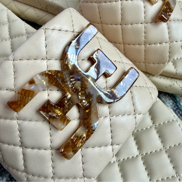 Sam Edelman Kardinda Sandals Sz 6M Cream Quilted Emblem Slides Minimalist NWOB - Picture 9 of 13